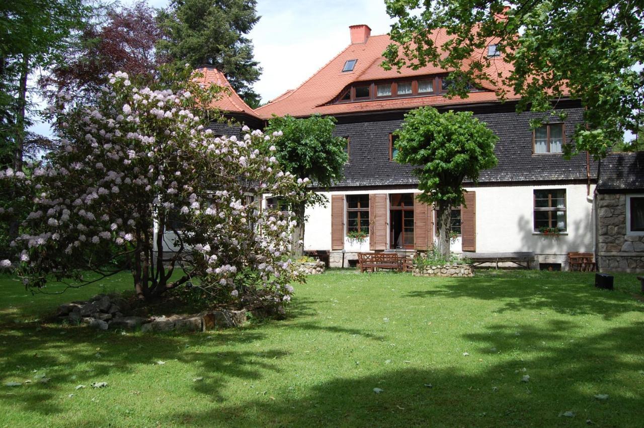 Bed and Breakfast Dworek Saraswati Świeradów-Zdrój Exterior foto